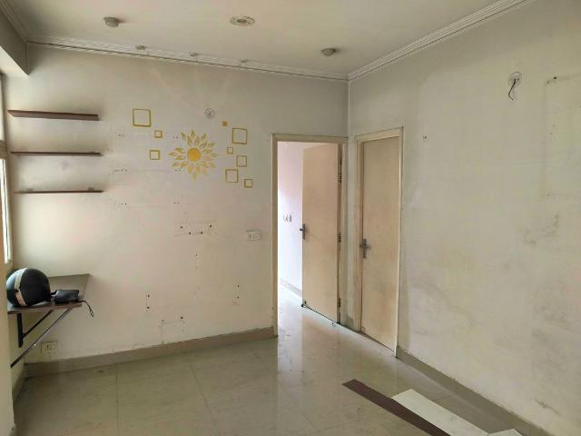 Rental | 3 BHK + 1500 Sq.Ft. Apartment in MCC Signature Heights
