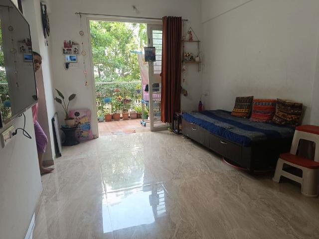 Rental | 3 BHK 1500 Sq.Ft. Apartment in Mittal Brothers Whistling Palms