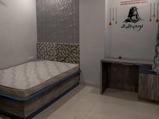 Rental | 3 BHK 1500 Sq.Ft. Apartment in SB Heights 1