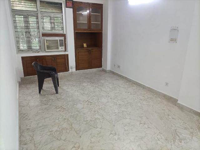 Rental | 3 BHK + 1500 Sq.Ft. Apartment in Sector 19 Dwarka