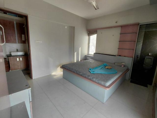 Rental | 3 BHK 1500 Sq.Ft. Apartment in Sinhagad Road