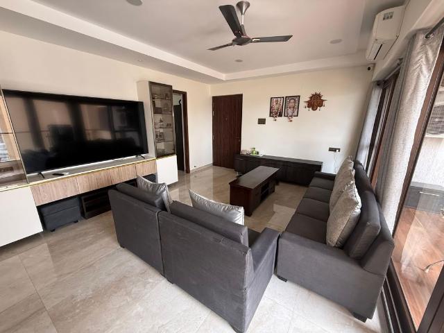 Rental | 3 BHK + 1500 Sq.Ft. Apartment in Surbhi CHS Andheri West