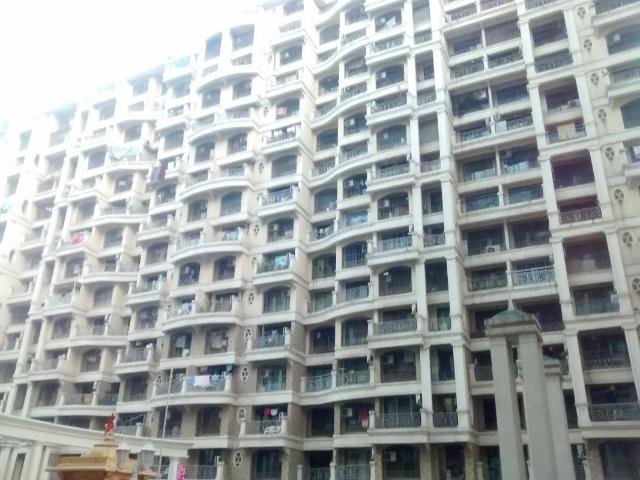 Rental | 3 BHK 1500 Sq.Ft. Apartment in Tharwani Rosewood Heights