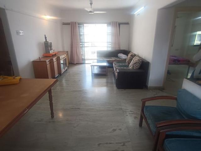 Rental | 3 BHK 1500 Sq.Ft. Apartment in Vikas Park CHS