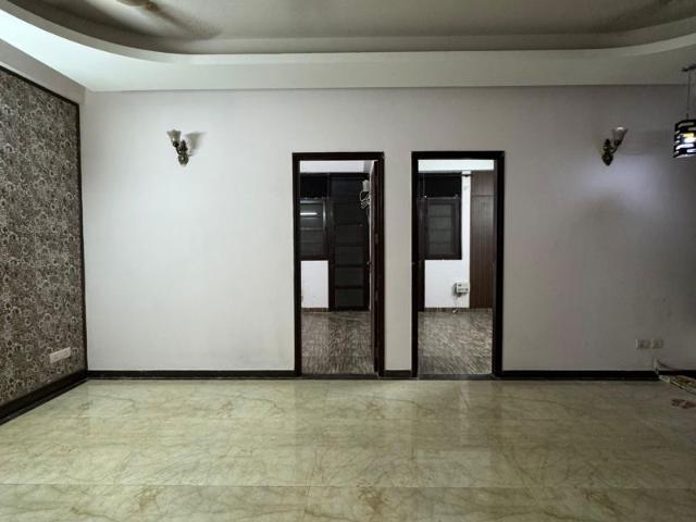 Rental | 3 BHK 1500 Sq.Ft. Apartment in Vipul World Floors
