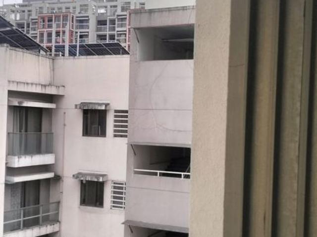 Rental | 3 BHK 1500 Sq.Ft. Penthouse in Parmar Garden