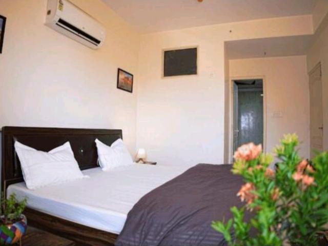Rental | 3 BHK 1502 Sq.Ft. Apartment in Amar Shaheed Path