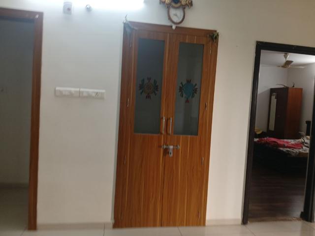 Rental | 3 BHK 1507 Sq.Ft. Apartment in Hirize Rich Park
