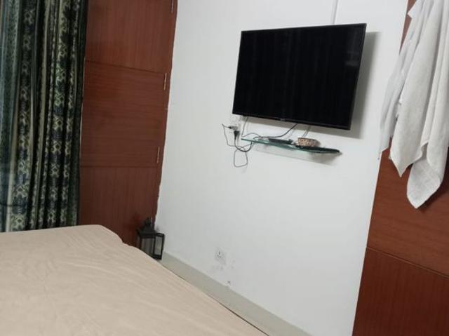 Rental | 3 BHK 1509 Sq.Ft. Apartment in RWA Apartments Sector 30