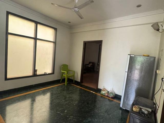 Rental | 3 BHK + 150 Sq.Yd. Independent House in Sector 15 II