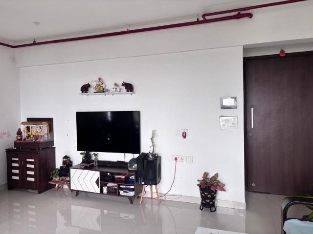 Rental | 3 BHK 1510 Sq.Ft. Apartment in Akshar Green World
