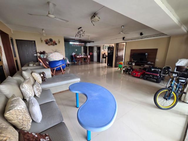 Rental | 3 BHK 1516 Sq.Ft. Apartment in Adani Group Western Heights