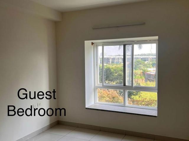 Rental | 3 BHK + 1516 Sq.Ft. Apartment in RMZ Galleria