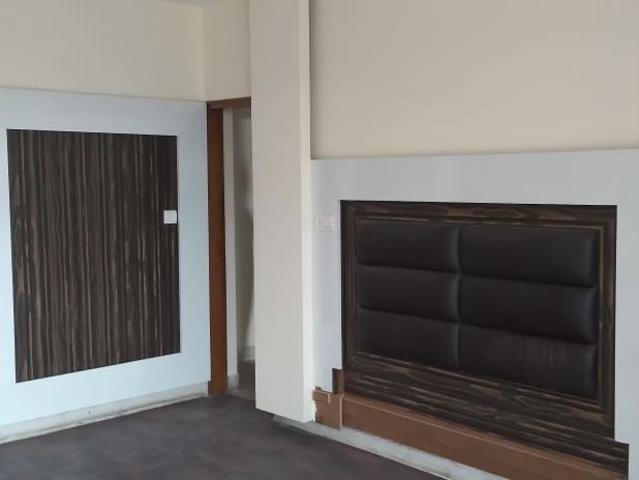 Rental | 3 BHK + 1523 Sq.Ft. Independent House in Sector 5