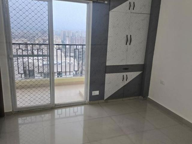 Rental | 3 BHK 1530 Sq.Ft. Apartment in Gaurs Cascades