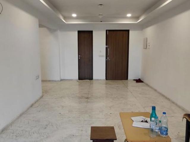 Rental | 3 BHK 1530 Sq.Ft. Apartment in DLH Signature
