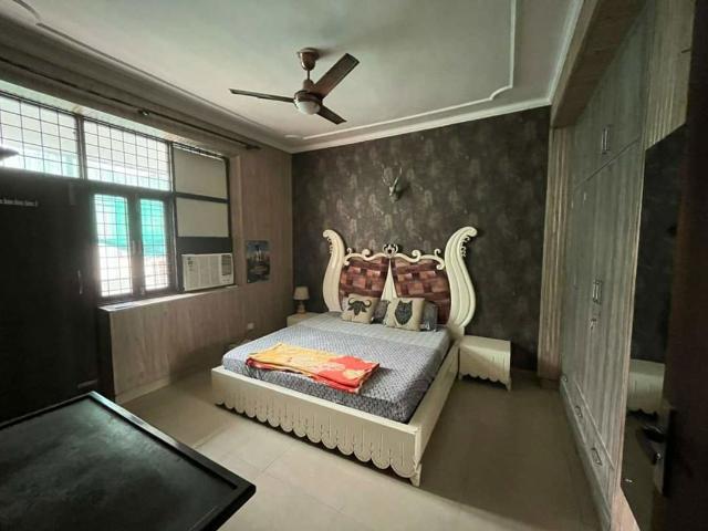 Rental | 3 BHK 1530 Sq.Ft. Apartment in Jalvayu Towers