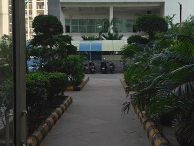 Rental | 3 BHK + 1640 Sq.Ft. Apartment in Antriksh Golf View
