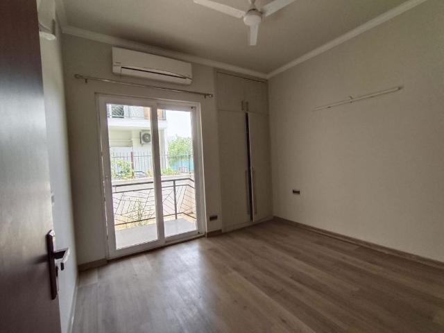Rental | 3 BHK + 1642 Sq.Ft. Apartment in Central Park Flower Valley
