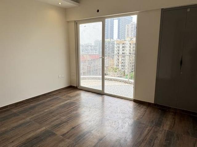 Rental | 3 BHK + 1645 Sq.Ft. Apartment in Ahinsa Khand 2