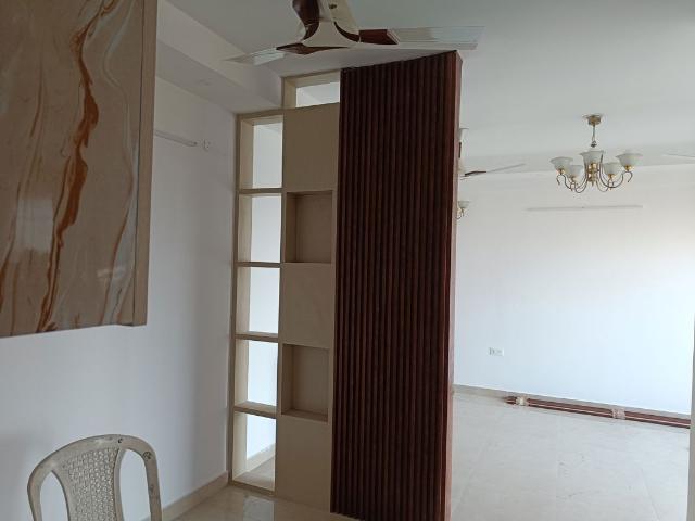 Rental | 3 BHK 1645 Sq.Ft. Apartment in Elite Golf Green