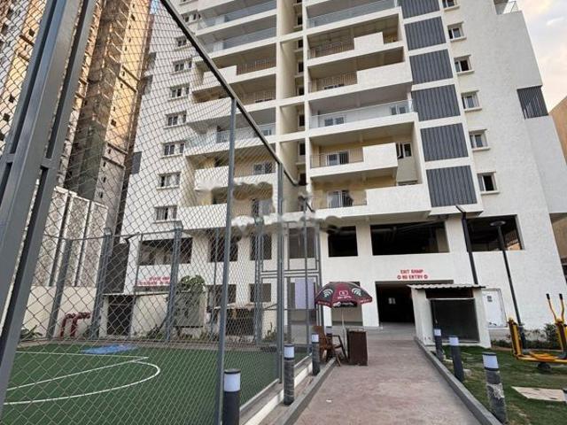 Rental | 3 BHK 1645 Sq.Ft. Apartment in Hallmark Skyrena