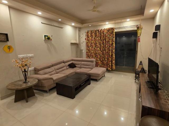 Rental | 3 BHK 1650 Sq.Ft. Apartment in Century Linea
