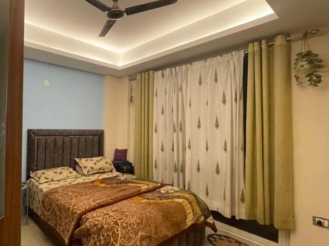 Rental | 3 BHK + 1650 Sq.Ft. Apartment in Emaar Gurgaon Greens