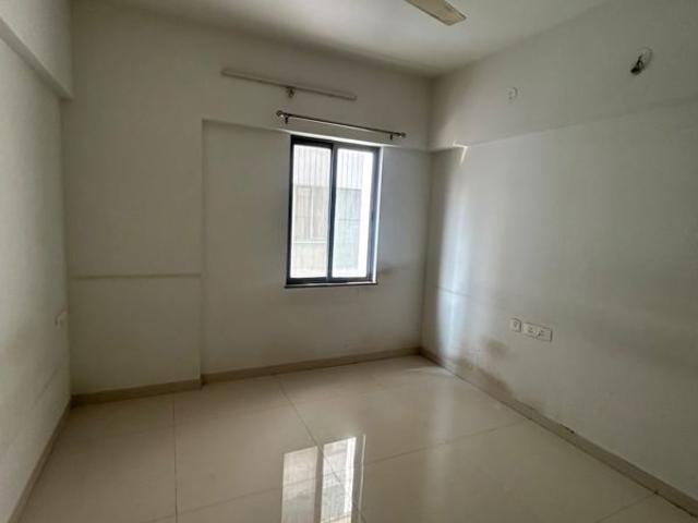 Rental | 3 BHK + 1650 Sq.Ft. Apartment in Kakkad Madhukosh