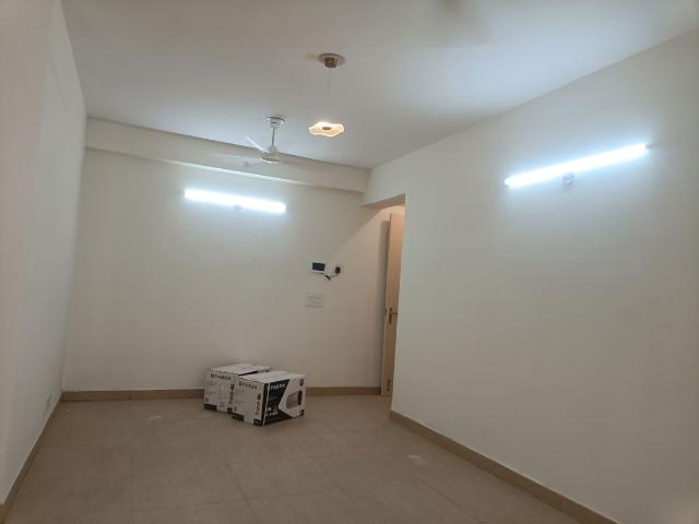 Rental | 3 BHK 1650 Sq.Ft. Apartment in Lotus Panache