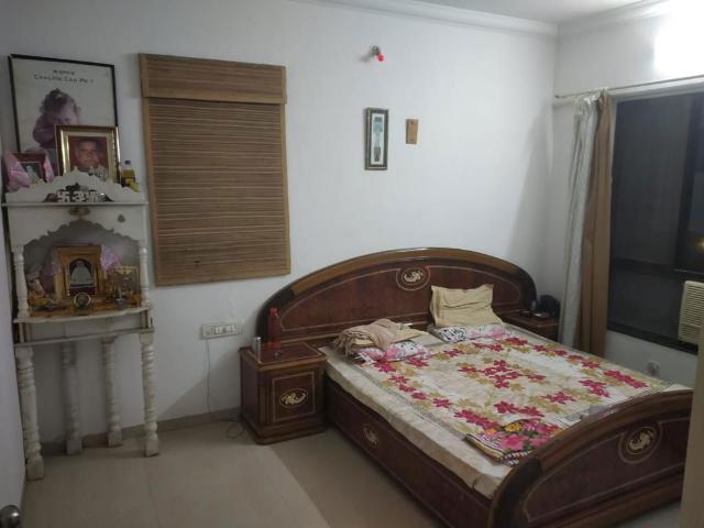 Rental | 3 BHK 1650 Sq.Ft. Apartment in Nancy Towers