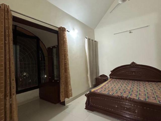Rental | 3 BHK 1650 Sq.Ft. Apartment in Nirman Adi
