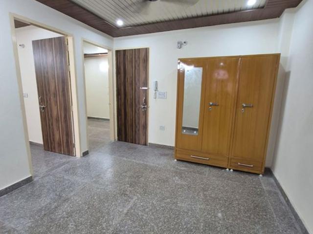 Rental | 3 BHK 1650 Sq.Ft. Apartment in Sector 4 Dwarka