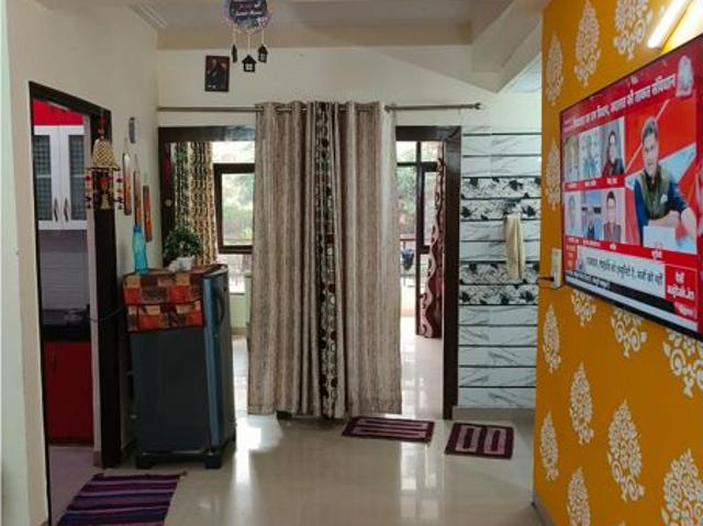 Rental | 3 BHK 1650 Sq.Ft. Apartment in Proview Officer City 2