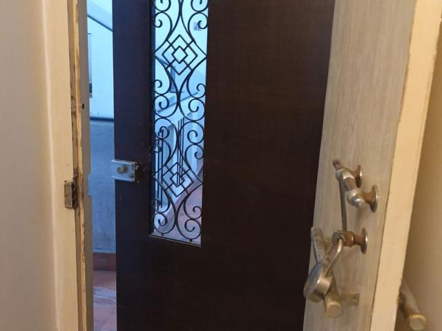 Rental | 3 BHK + 1650 Sq.Ft. Apartment in Roop Darshani