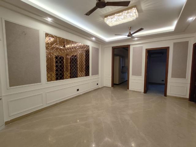 Rental | 3 BHK + 1650 Sq.Ft. Apartment in Raj One Good Earth