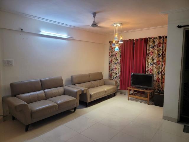 Rental | 3 BHK + 1650 Sq.Ft. Apartment in Tejraj Ramaratna
