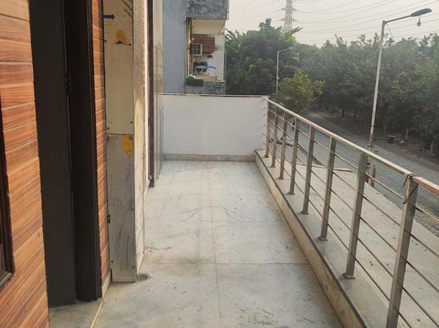 Rental | 3 BHK + 1650 Sq.Ft. Apartment in Vipul World Floors