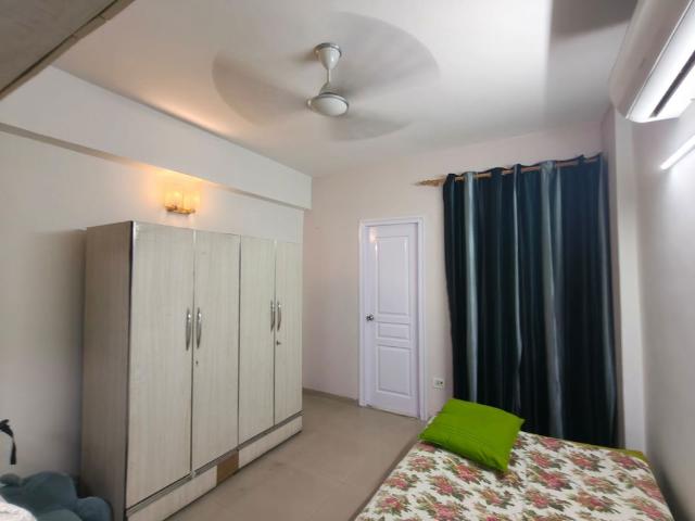 Rental | 3 BHK 1654 Sq.Ft. Apartment in Logix Blossom County