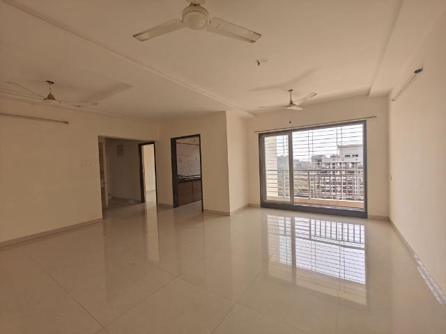 Rental | 3 BHK 1665 Sq.Ft. Apartment in Rattan Icon