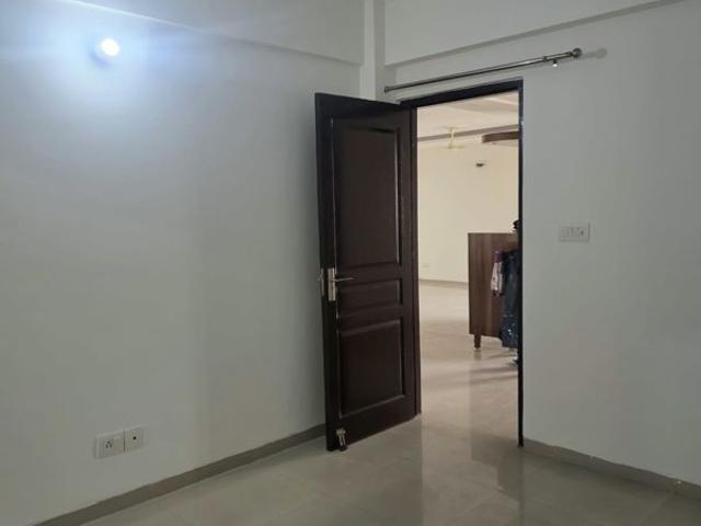 Rental | 3 BHK 1675 Sq.Ft. Apartment in Logix Blossom County