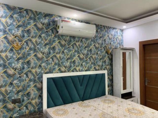 Rental | 3 BHK 167 Sq.Yd. Independent House in Bptp Park Floors I