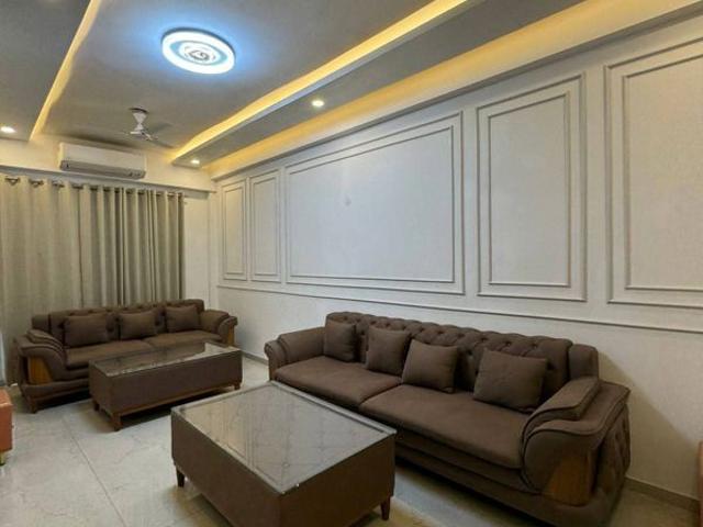 Rental | 3 BHK + 1680 Sq.Ft. Apartment in Smart World Orchard