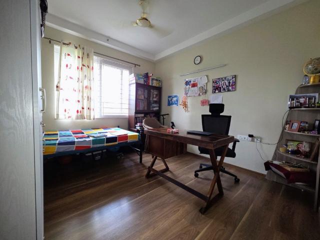 Rental | 3 BHK + 1693 Sq.Ft. Apartment in Prestige Misty Waters Vista Towers