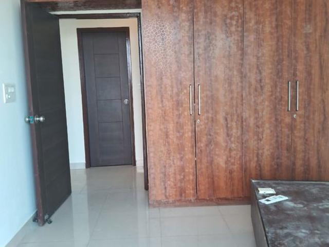 Rental | 3 BHK 1690 Sq.Ft. Apartment in Gaur Sportswood