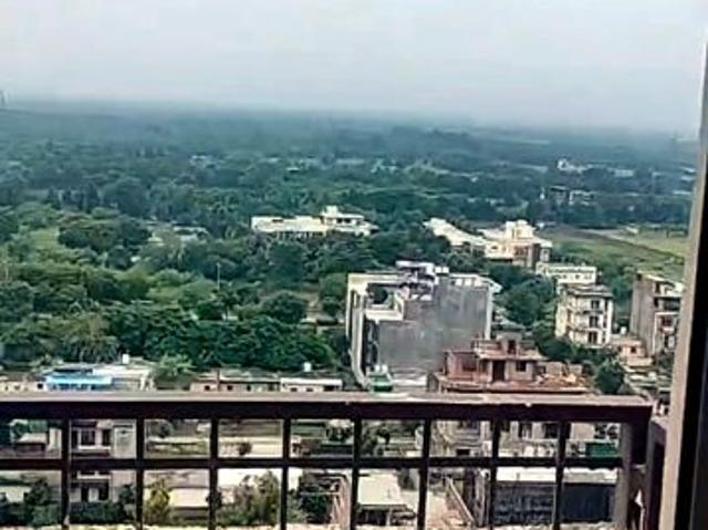 Rental | 3 BHK + 1695 Sq.Ft. Apartment in Jaypee Kensington Park Apartments