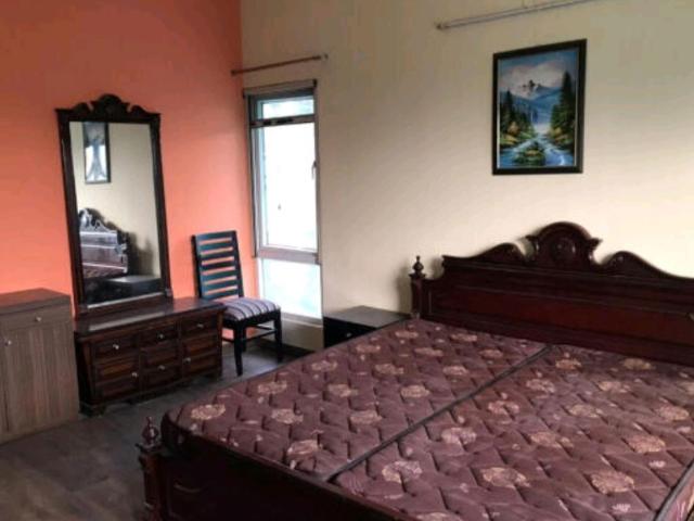 Rental | 3 BHK 1600 Sq.Ft. Apartment in Butler Colony