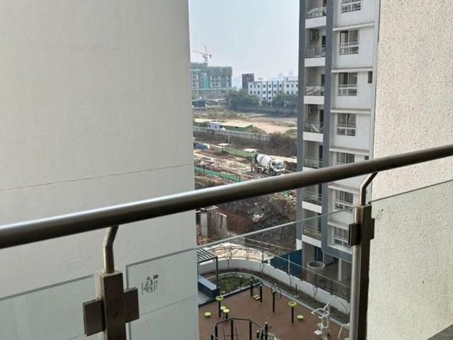Rental | 3 BHK 1600 Sq.Ft. Apartment in Gera World of Joy