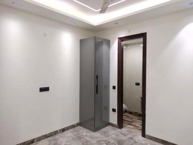 Rental | 3 BHK 1600 Sq.Ft. Apartment in Dwarka