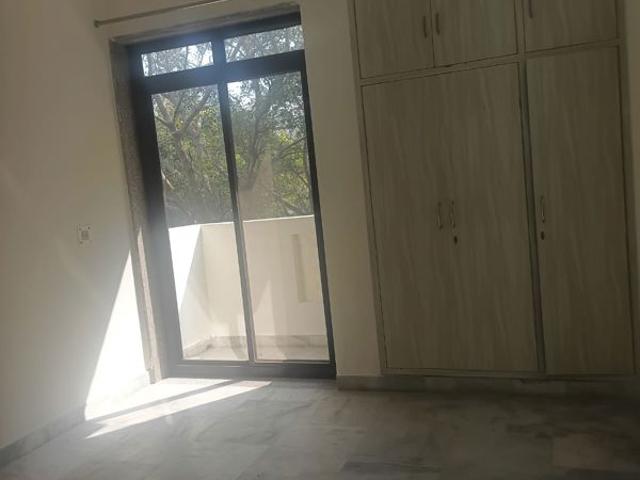 Rental | 3 BHK 1600 Sq.Ft. Apartment in Dwarka